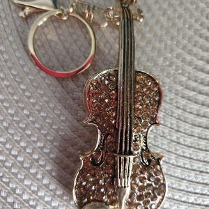 🎵Elegant Rhinestone Violin Keychain/Bag Charm🎻NWT🎵